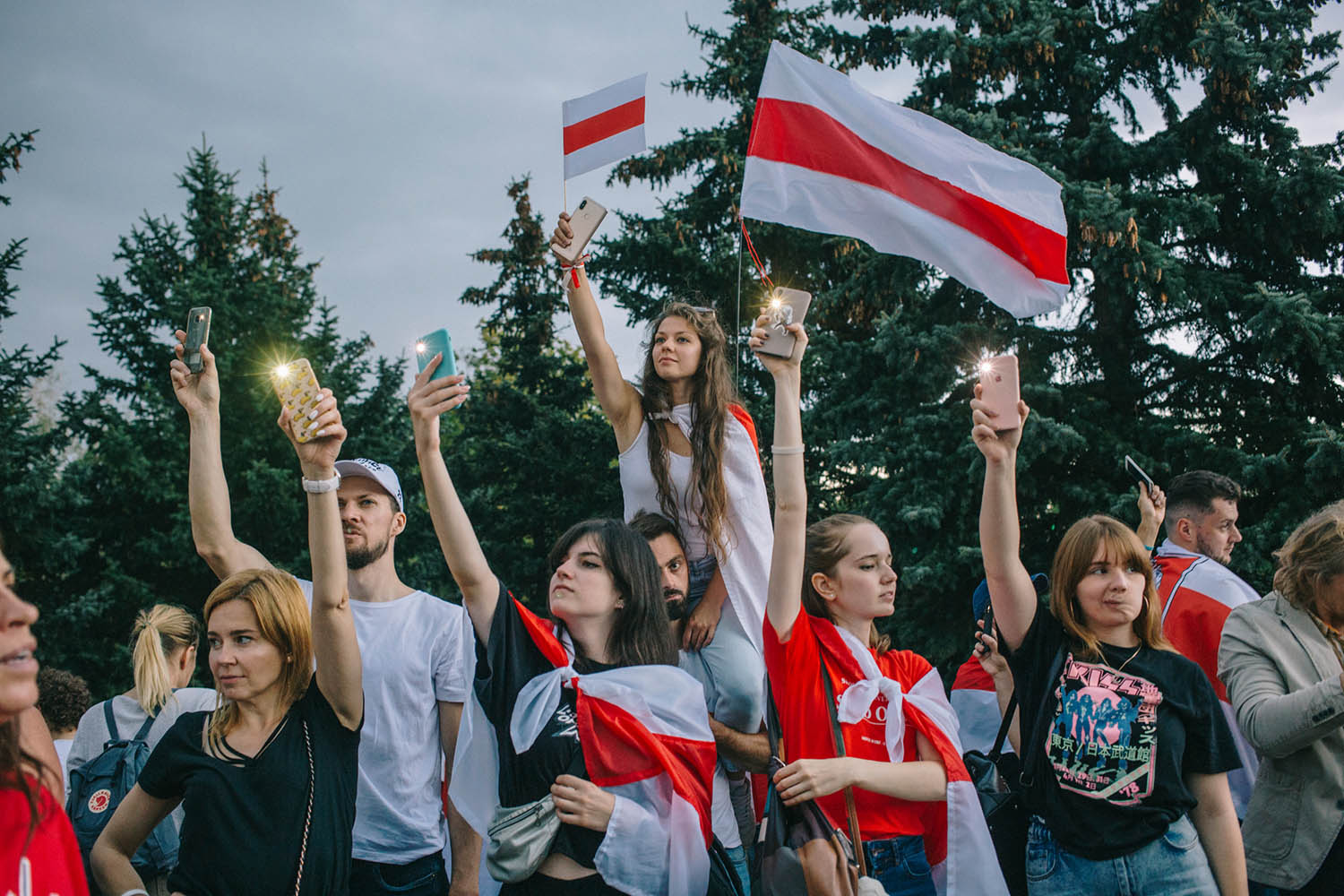 Why the Flag of Belarusian protests is White-Red-White?